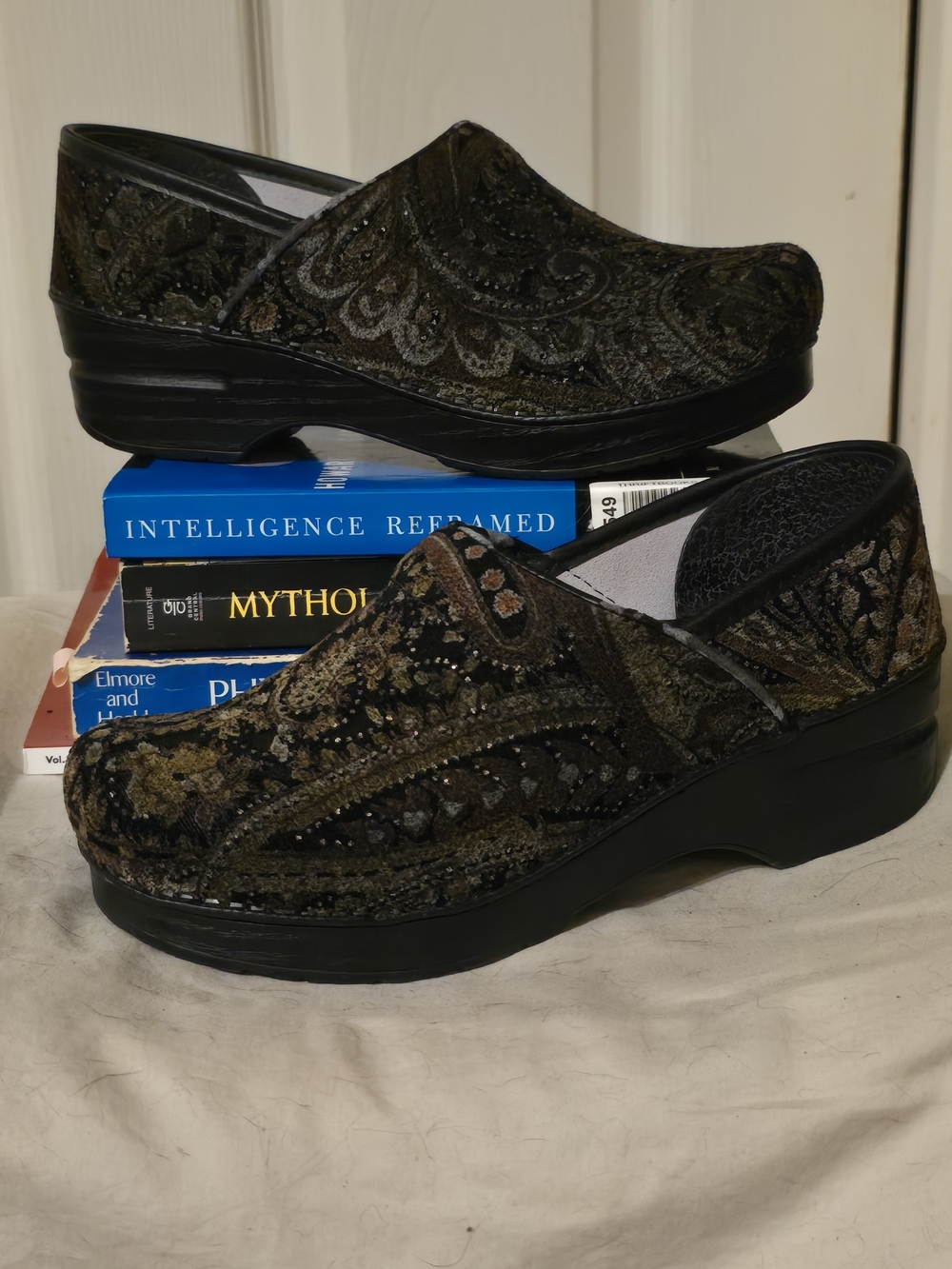 Dansko 36 Paisley Tapestry Clogs Women’s 5.5-6 Boho Comfort Shoes